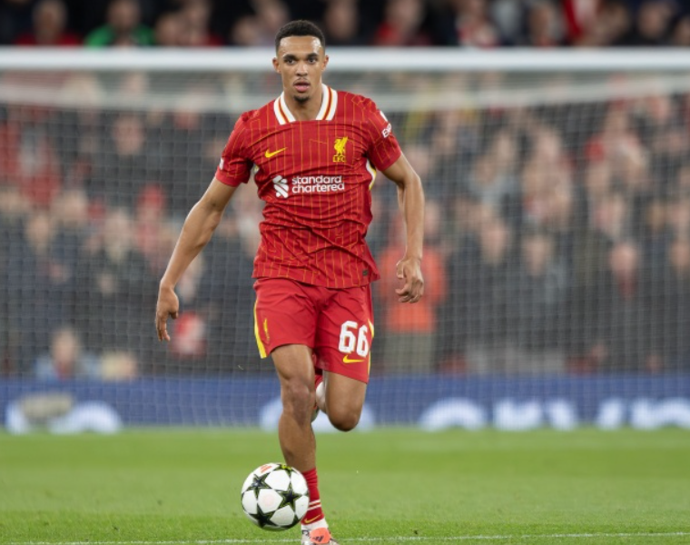 阿諾德復(fù)出引熱議：國(guó)家德比首發(fā)存疑，<a href='/news/tag/286.html' style='color: blue;'>皇馬</a>未來(lái)布局待考