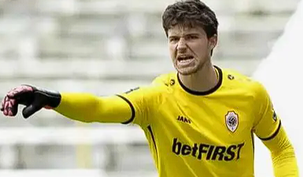 曼聯(lián)門將拉門斯賽后深度剖析：卡里克戰(zhàn)術(shù)、勝利感悟與未來展望